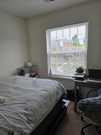 Bedroom - Affordable Off-Campus Apartment