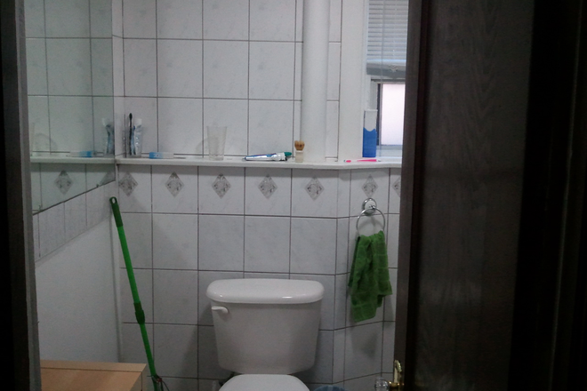 woshroom - one furnished bedroom with exceptionally large kitchen Townhome