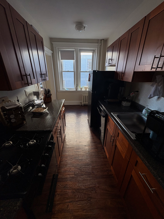 kitchen - Beautiful Fully Furnished Apartment, sublease for summer !