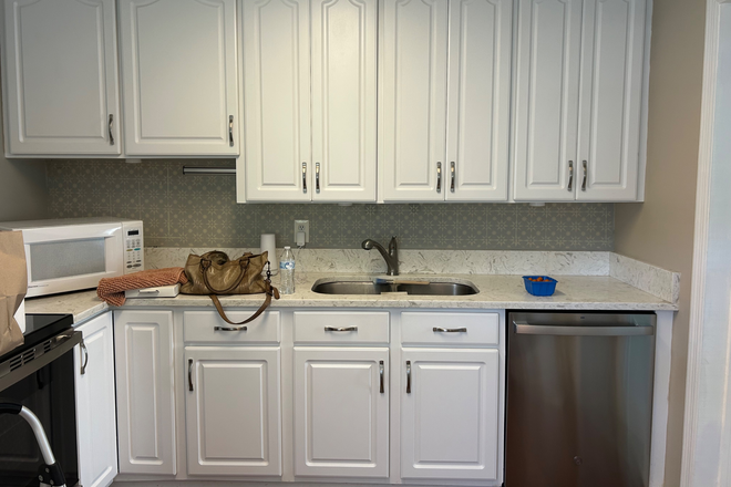 Kitchen - Single Family Home for Rent