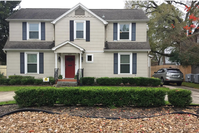 House - Clean & Cheap Single for Rent in House | Rice Students are Suitemates