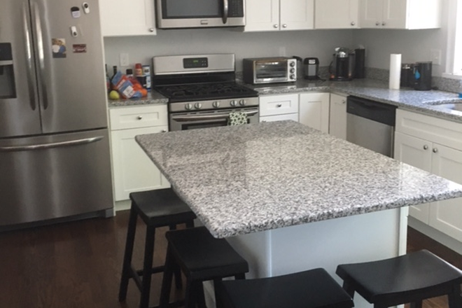 Kitchen - 26 Lake Street