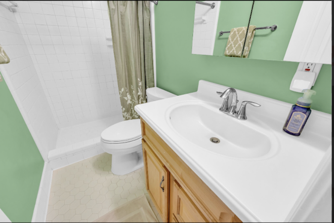 bathroom - Hardwood Condo Community