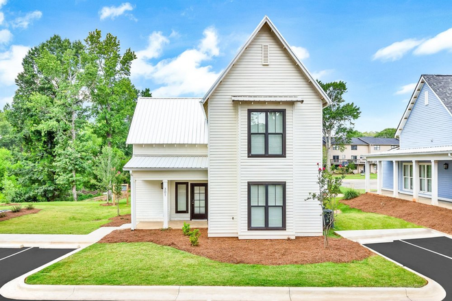 Exterior - The Boulevard Auburn - NOW LEASING FALL 2026 Apartments