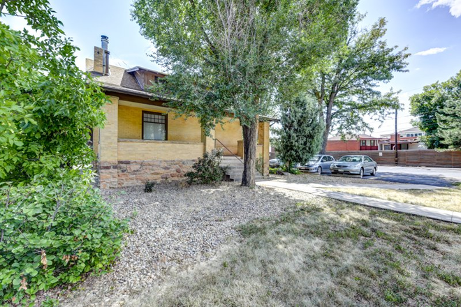 Photo - 3004 Broadway St #1-3 Apartments