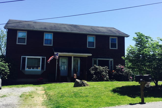  - 3 Bedroom 1.5 Bath Duplex