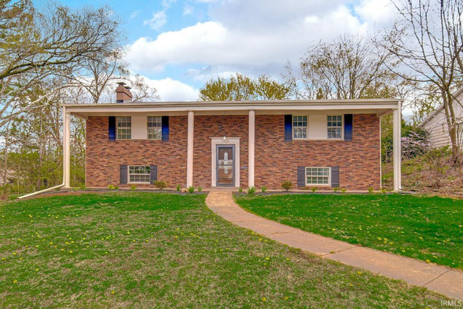 Front Exterior of the House - Spacious Home and Safe Location
