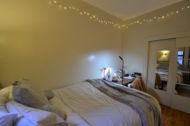 Bedroom - Huge 3 Bedrooms in  60 Fenway walk to Campus 9/1/26 Apartments