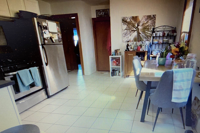 Kitchen - CENTRAL SQ 4 BED 2 BATH JAY ST 09/01 **NO FEE** Apartments