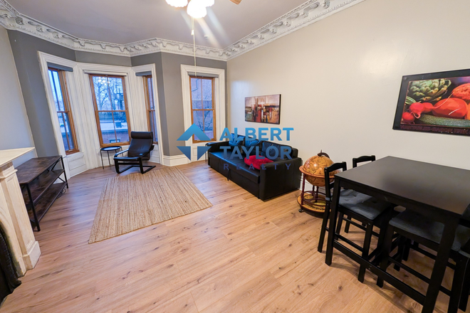 Living Area - **NO BROKER FEE* Large 1Bed w/ ALL UTILITIES INCLUDED!