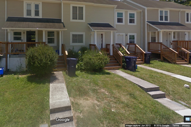 Front of the house - 3BR & 1.5BA  townhouse