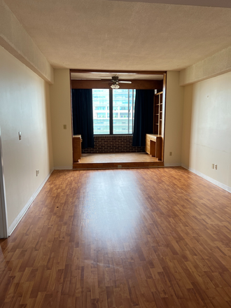 Living room - Ashley House/Close to Campus