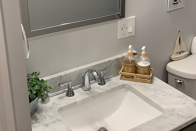 bathroom - Everything included modern apartment