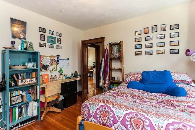 bedroom - NO FEE Newly Renovated 4B1B $5200 Available 6/1/26