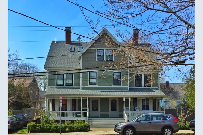 40-42 Cushing St - 4-Bedroom, 3-story home with enormous yard near Fresh Pond