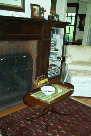 LIVING ROOM - Beautiful Dutch Colonial on UMASS CAMPUS! House