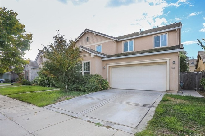 Outside Street View - 1 Room - Bellevue Ranch Next to Cattracks Bus Stop