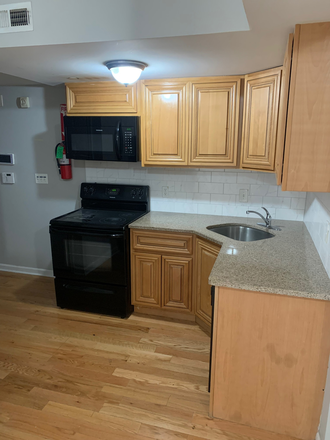 Kitchen - 1812 N. 17th St. Apartments