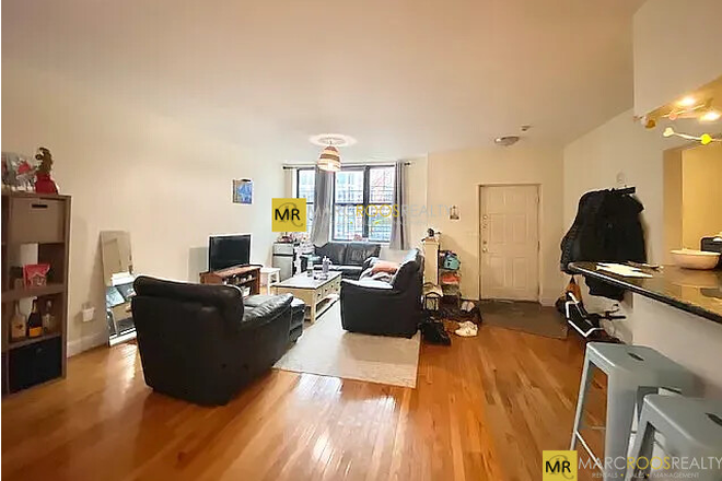 Call NOW for showings! 617-236-8600 - DOUGLASS PRK - *1/2 FEE* 4BR CONDO AVAIL *9/1/2026* NEXT TO NEU W/ LNDRY IN UNIT, 2 BATHS, RNTL PRK