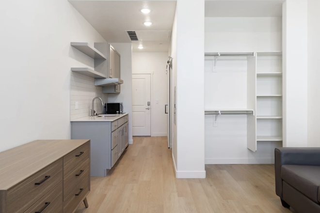 Kitchen - Ivory University House