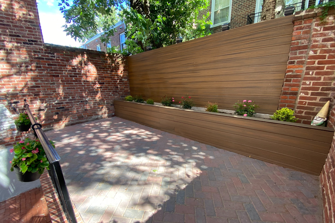Backyard - 1 Bedroom, 1.5 Bath, Fully renovated, Private Backyard. The Society Hill Gem Apartments