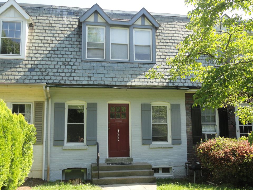 Off Campus Housing Search AVAILABLE 5 BEDROOM 2 BATH