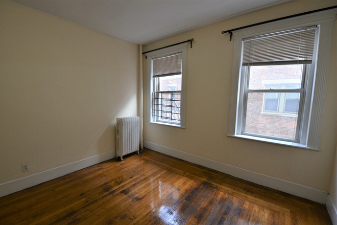 b - 2 bedrooms - H&HW included - $2800 - Hemenway - - Cats ok - Elevator - Laundry Apartments