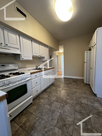 photo - 5bed, Saint Mary's Street, walk to class..1st to see it will get it Apartments