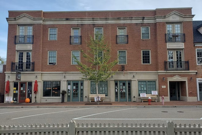 Outside street view - Apartment sublet - Griffin Arms