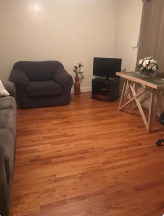 Living room - Perfect Location For Hostra Students House