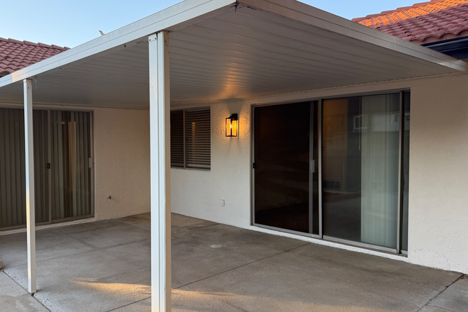 Backyard Patio - E La Veta Ave, Orange, CA 92866 House