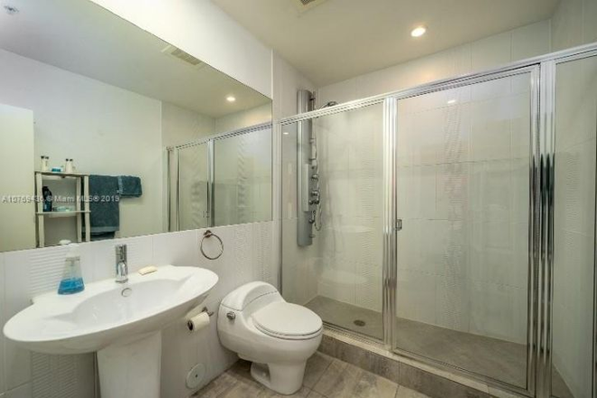 Bath 1 near front door - Coco Style Condo