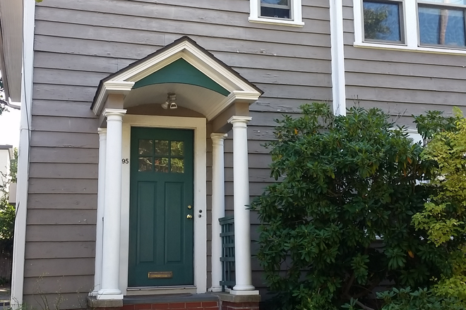 Outside street view - Charming sunny 3rd floor furnished studio apartment in Wayland Sq.