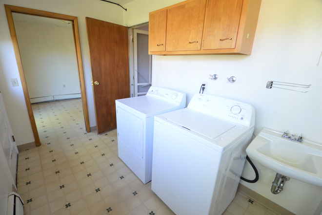 1027 Sycamore - 1027 Sycamore (3BR/ 1.5BA) Duplex