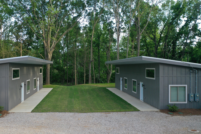 Central common space in front - Auburn St. Cottages, "Away from it all, in between it all."  Brand new 1 bed/1 bath rental