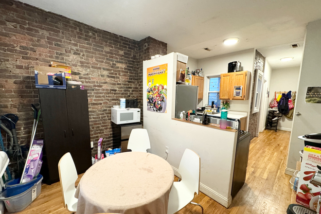 Kitchen - Room Rental Available Now - Convenient Mission Hill 4 Bed | Walk to Orange and Green Lines | A/C Apartments