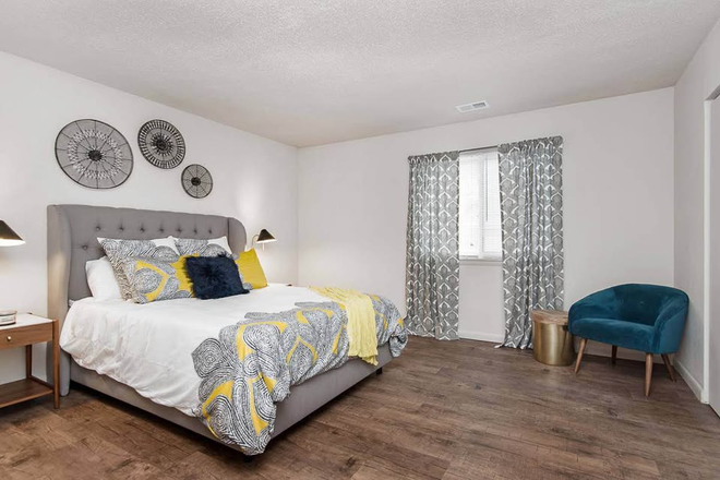 Bedroom - Spacious 1 bed 1 bath in University Crossing Apartments