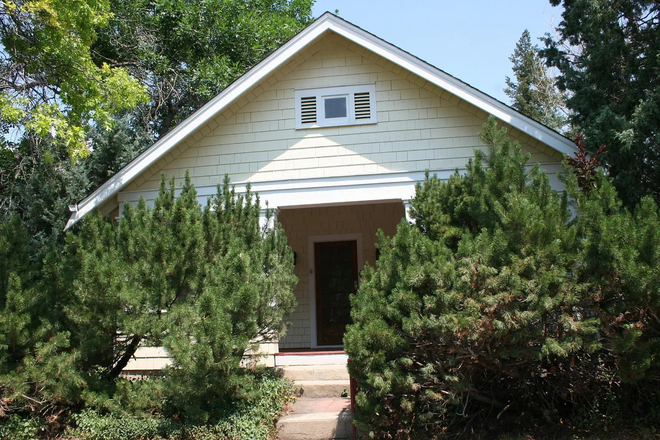 Exterior - Bedroom Sublease and Roommate for Next Year (26-27) in a Spacious House near Pearl Street