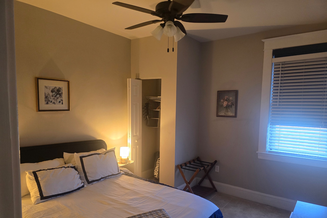 Photo - Furnished 2BR, 1.5Bath rowhouse 2 blocks from Johns Hopkins Bayview