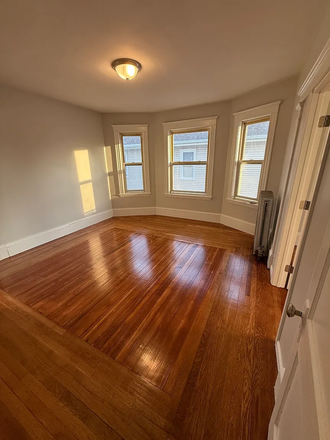 . - Boston Ave Medford 4 bed apartment available Septmeber 2026!
