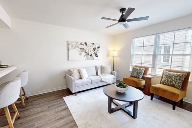 Living area - Cary Belvidere Apartments