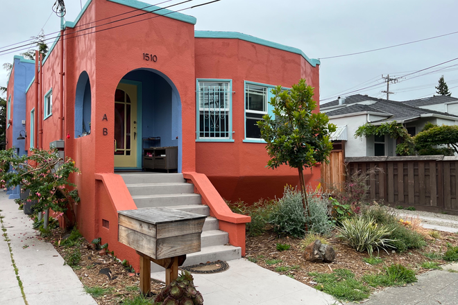 Exterior - Furnished 1b/1b near N Berkeley BART