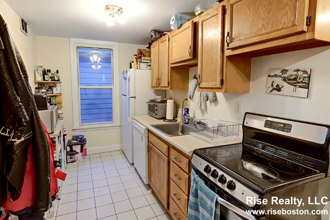 Kitchen - Available September 1, awesome 4 bed off Babcock St close to BU! Apartments