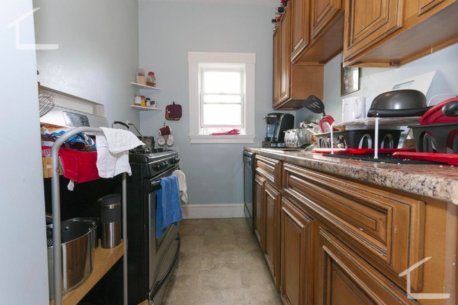 Call NOW for showings! 617-236-8600 - ORCHARD RD - *1/2 FEE* WASHINGTON SQ AREA 5BR FOR *9/1/2026* W/ H&HW INC, 2 BATH, LNDRY ON SITE, EIK