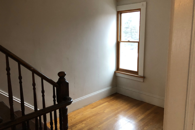 Hallway - One BRM in a 3 BRM Apartment for Sublet in Downtown Northampton
