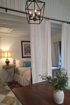 Queen Bed with privacy curtains - Quiet, Safe, Entire House - Laundry, Utilities, Wifi Included, Furnished