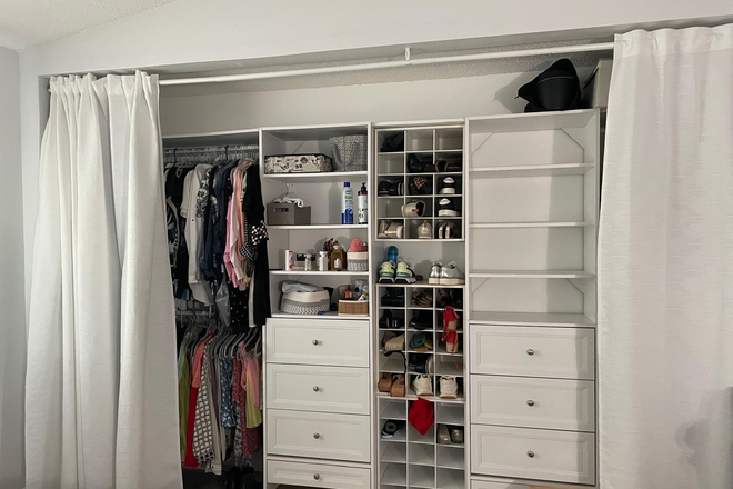 Large closet in master bedroom - Fiesta community/Master Bedroom w/large Closet Plus Office Space Townhome