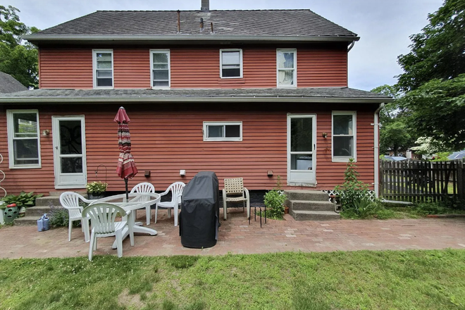 View of duplex from backyard - 2 Rooms Available in 3 Story Duplex w/ Big Yard Duplex