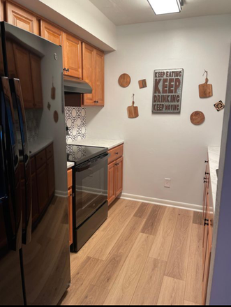 Kitchen - Simply stunning 2 bedroom, 1.5 bath townhome located in the popular Midlands subdivision!