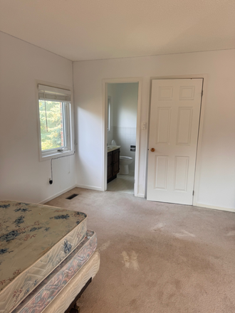 Masterbedroom - Furnish master bedroom with own washroom House